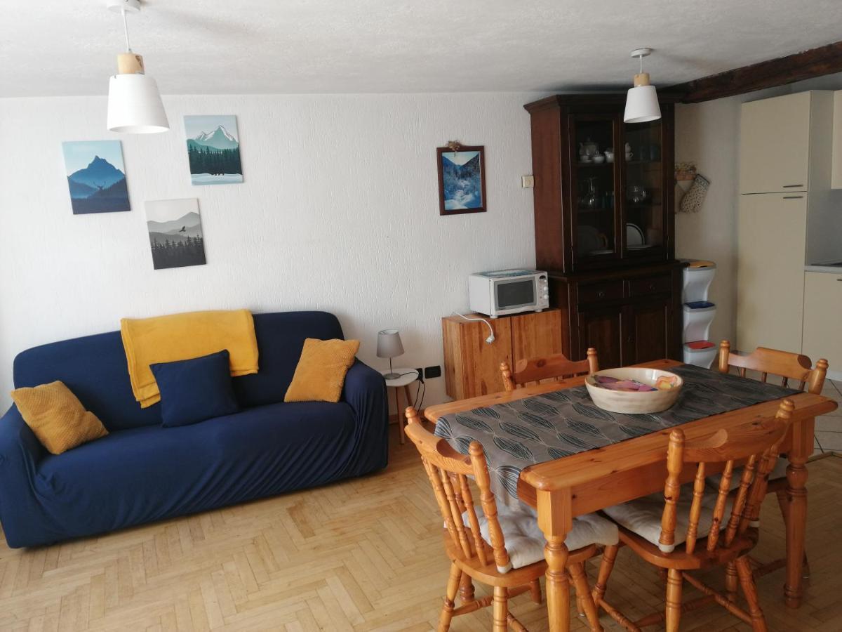 Casa Vacanze A La Salle Buitenkant foto